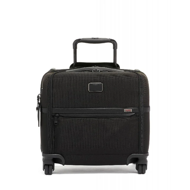 Leather luggage handles for a comfortable and stylish gripLeather luggage handles for a comfortable and stylish gripTUMI Alpha 3 Compact 4 Wheel Brief Leather luggage handles for a comfortable and stylish gripLeather luggage handles for a comfortable and stylish gripTUMI Alpha 3 Compact 4 Wheel Brief