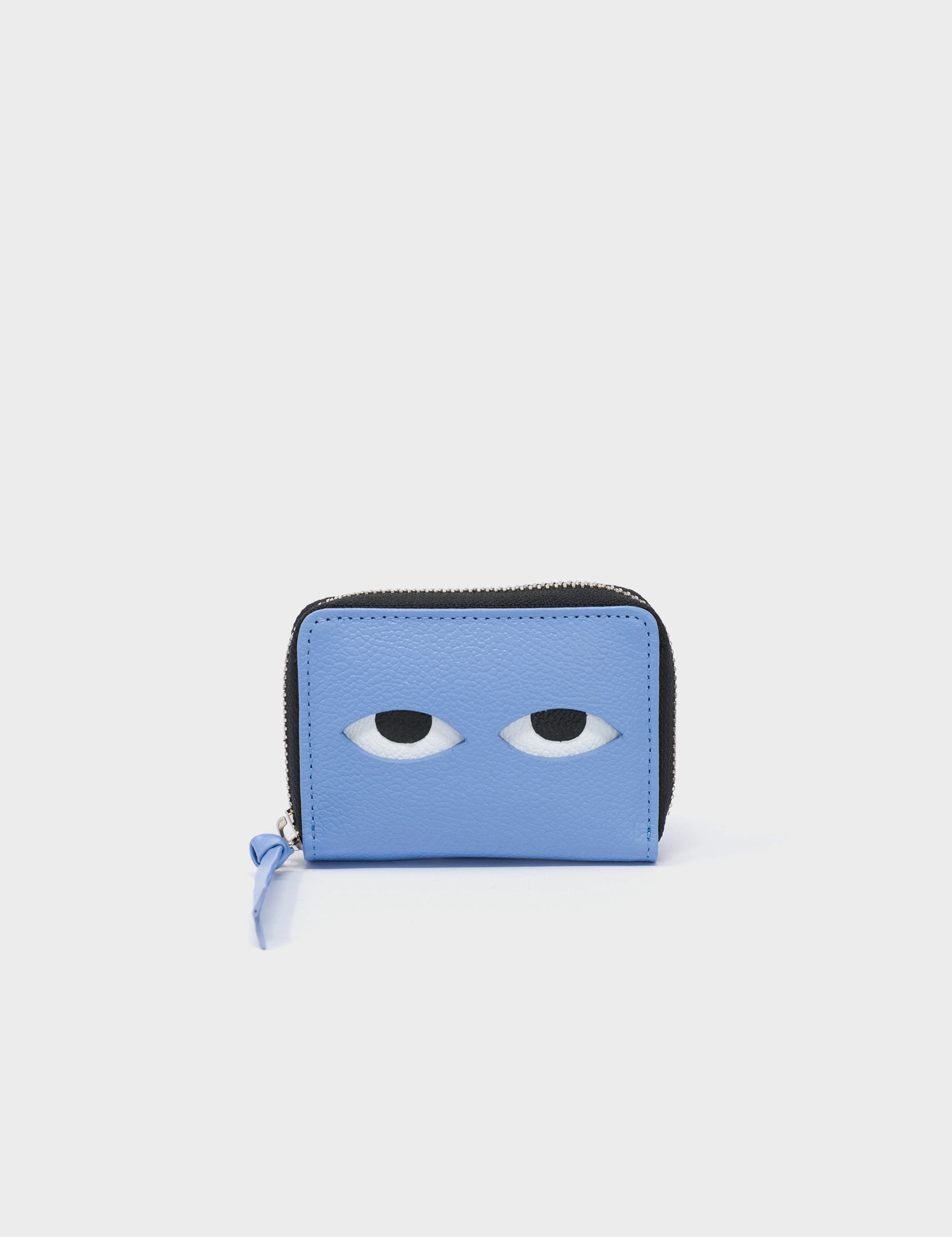 Money clips for women with sleek designsMoney clips for women with sleek designsFrodo Vista Blue Leather Zip Around Wallet - Eyes Engraved Money clips for women with sleek designsMoney clips for women with sleek designsFrodo Vista Blue Leather Zip Around Wallet - Eyes Engraved