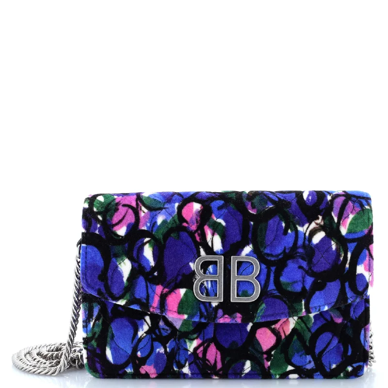 How to clean and maintain metal money clipsBB Chain Wallet Quilted Printed Velvet