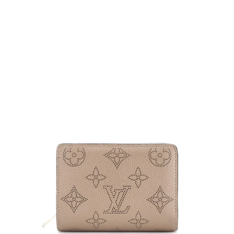Eco-friendly money clips made from sustainable materialsClea Wallet Mahina Leather