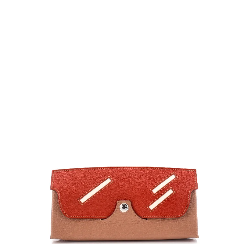 Best money clips for cash and cardsIn-The-Loop Wink Glasses Case Leather