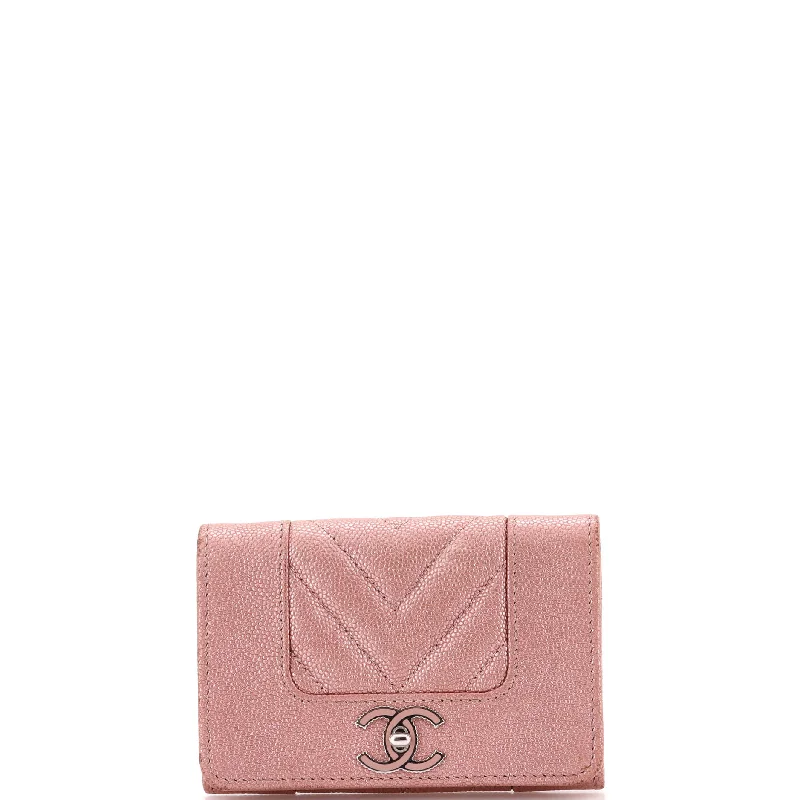 Vintage-style money clips for collectorsMademoiselle Vintage Flap Card Case Chevron Caviar Vintage-style money clips for collectorsMademoiselle Vintage Flap Card Case Chevron Caviar