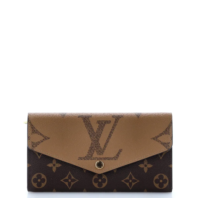 Money clips for women with sleek designsSarah Wallet NM Reverse Monogram Giant and Monogram Canvas Money clips for women with sleek designsSarah Wallet NM Reverse Monogram Giant and Monogram Canvas
